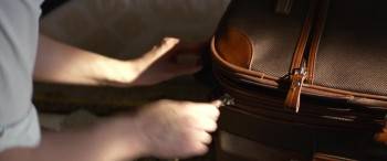 Screenshot 3 from 10 Cloverfield Lane (Full Movie)