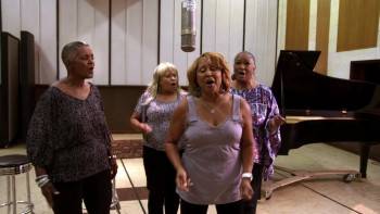 Screenshot 1 from 20 Feet from Stardom (Full Movie)