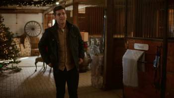 Screenshot 2 from A Bluegrass Christmas (Full Movie)