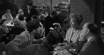 Screenshot 3 from A Bucket of Blood (Full Movie)