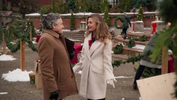 Screenshot 2 from A Dickens of a Holiday! (Full Movie)