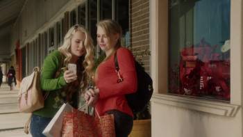 Screenshot 2 from A Dogwalker's Christmas Tale (Full Movie)