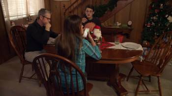 Screenshot 3 from A Magic Christmas (Full Movie)