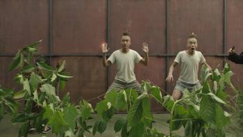 Screenshot 1 from A New Old Play (Full Movie)