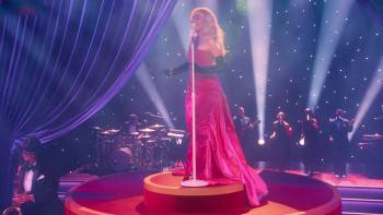 Screenshot 3 from A Nonsense Christmas with Sabrina Carpenter (Full Movie)