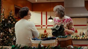 Screenshot 3 from A Not So Royal Christmas (Full Movie)