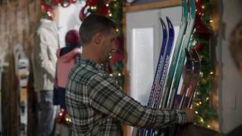 Screenshot 2 from A Season for Family (Full Movie)