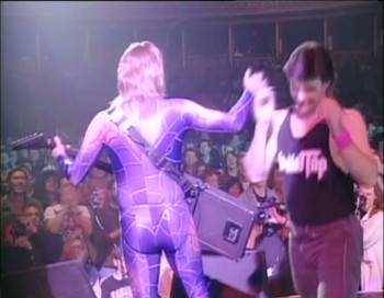 Screenshot 2 from A Spinal Tap Reunion: The 25th Anniversary London Sell-Out (Full Movie)