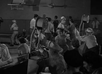 Screenshot 2 from A Streetcar Named Desire (Full Movie)