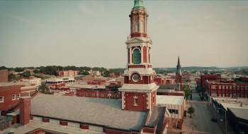 Screenshot 3 from Accidental Family (Full Movie)