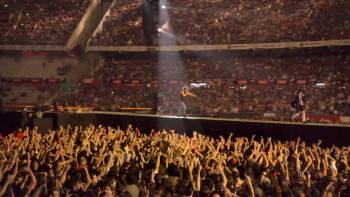 Screenshot 2 from AC/DC: Live at River Plate (Full Movie)
