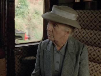 Screenshot 3 from Agatha Christie's Miss Marple: 4:50 from Paddington (Full Movie)