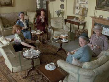 Screenshot 2 from Agatha Christie's Miss Marple: The Murder at the Vicarage (Full Movie)