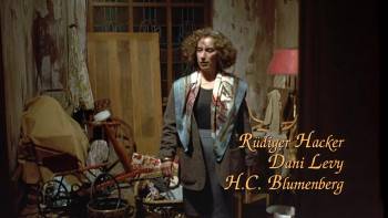 Screenshot 3 from Aimee & Jaguar (Full Movie)