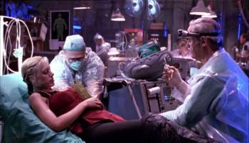 Screenshot 2 from American Cyborg: Steel Warrior (Full Movie)