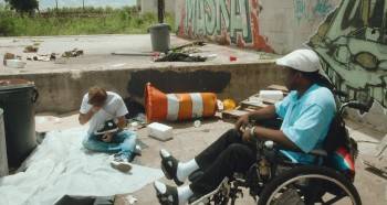 Screenshot 2 from American Hero (Full Movie)
