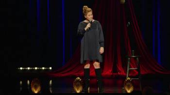 Screenshot 1 from Amy Schumer: Growing (Full Movie)