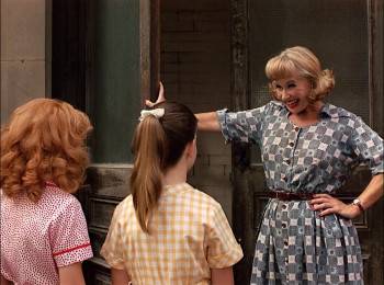 Screenshot 1 from Annie: A Royal Adventure! (Full Movie)