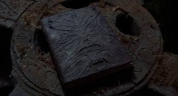 Screenshot 1 from Army of Darkness (Full Movie)