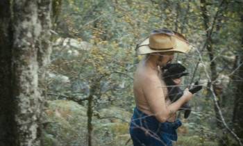 Screenshot 3 from At Night All the Cats Are Black (Full Movie)