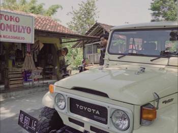 Screenshot 1 from Aum! (Full Movie)