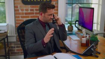 Screenshot 3 from Baked with a Kiss (Full Movie)