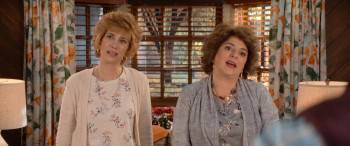 Screenshot 3 from Barb and Star Go to Vista Del Mar (Full Movie)