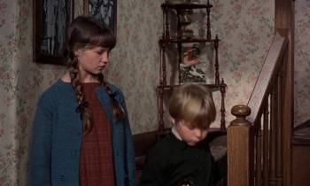 Screenshot 1 from Bedknobs and Broomsticks (Full Movie)