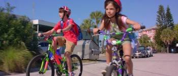 Screenshot 3 from Bernie The Dolphin (Full Movie)