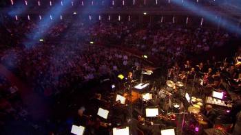 Screenshot 1 from Bill Bailey's Remarkable Guide to the Orchestra (Full Movie)
