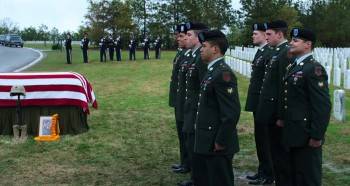 Screenshot 1 from Billy Lynn's Long Halftime Walk (Full Movie)