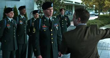 Screenshot 3 from Billy Lynn's Long Halftime Walk (Full Movie)
