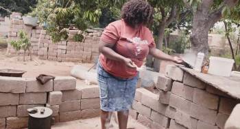 Screenshot 2 from Black Mambas (Full Movie)