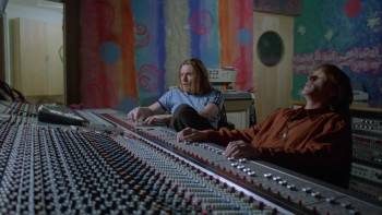 Screenshot 1 from Blue Juice (Full Movie)