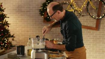 Screenshot 3 from Bonacini's Italian Christmas (Full Movie)