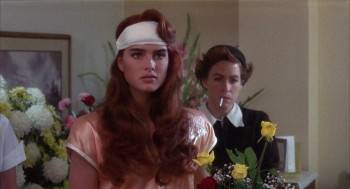 Screenshot 3 from Brenda Starr (Full Movie)