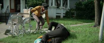Screenshot 3 from Brewster McCloud (Full Movie)