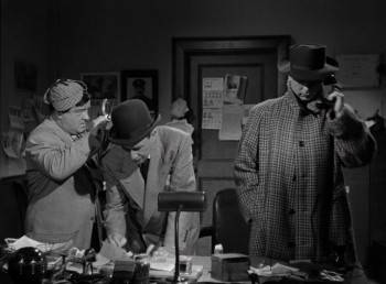 Screenshot 2 from Bud Abbott and Lou Costello Meet the Invisible Man (Full Movie)