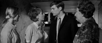 Screenshot 2 from Bunny Lake Is Missing (Full Movie)