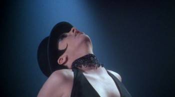 Screenshot 3 from Cabaret (Full Movie)