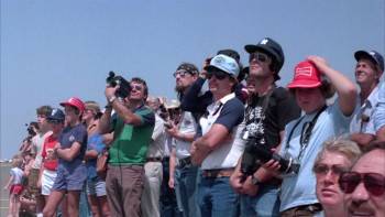 Screenshot 1 from Cannonball Run II (Full Movie)