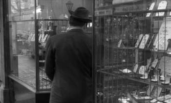 Screenshot 1 from Carry on Constable (Full Movie)