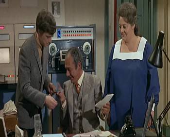 Screenshot 1 from Carry on Loving (Full Movie)