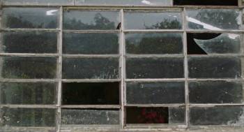 Screenshot 3 from Charcoal (Full Movie)