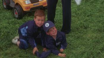 Screenshot 3 from Cheaper by the Dozen (Full Movie)