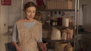 Screenshot 2 from Christmas at the Amish Bakery (Full Movie)