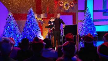 Screenshot 3 from Christmas Comedy Club with Lost Voice Guy (Full Movie)