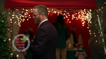 Screenshot 1 from Christmas, Love and Fudge (Full Movie)