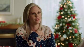 Screenshot 3 from Christmas, Love and Fudge (Full Movie)