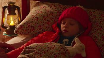 Screenshot 2 from Christmas on Mistletoe Farm (Full Movie)